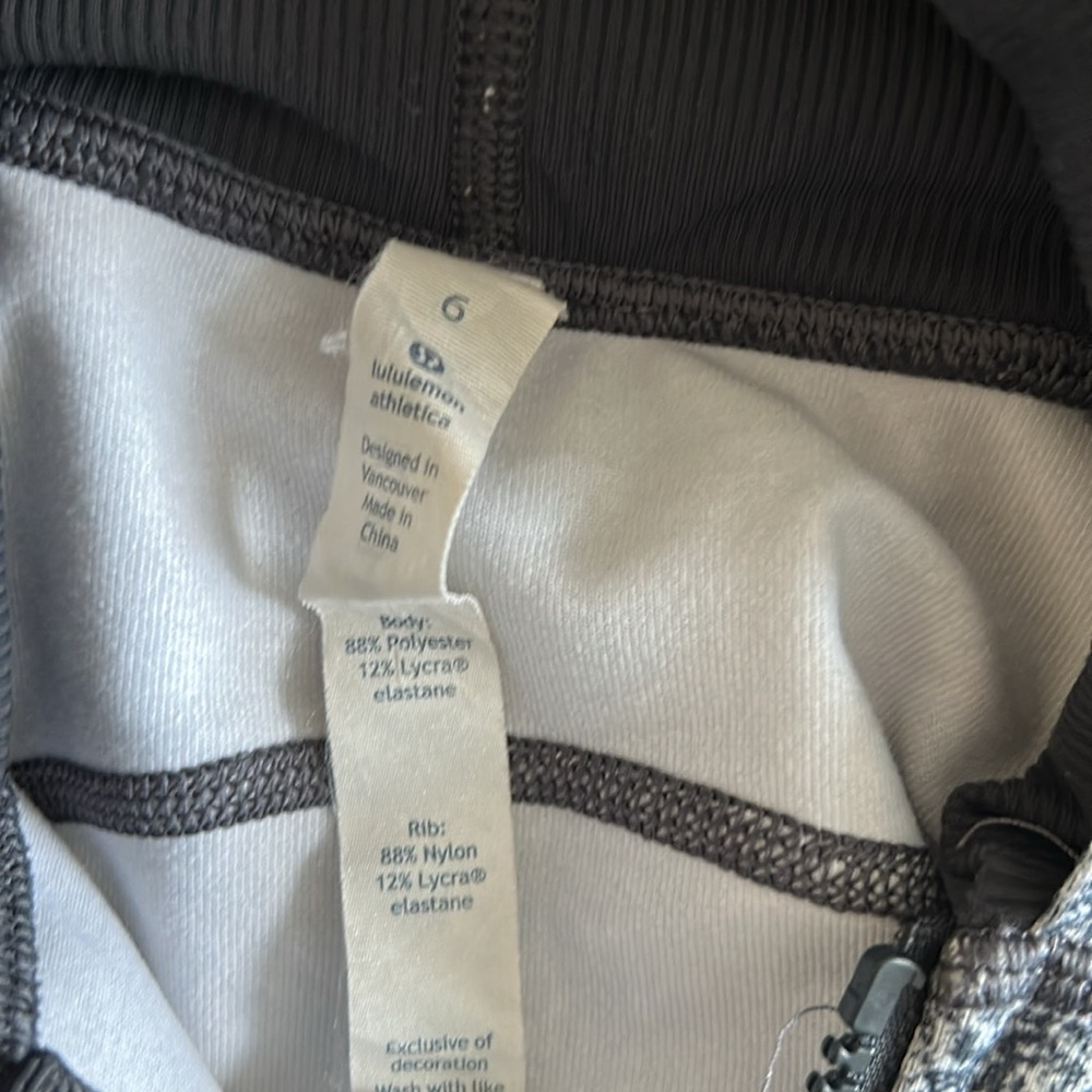 Lululemon Daily Practice Jacket - Picture 6 of 9
